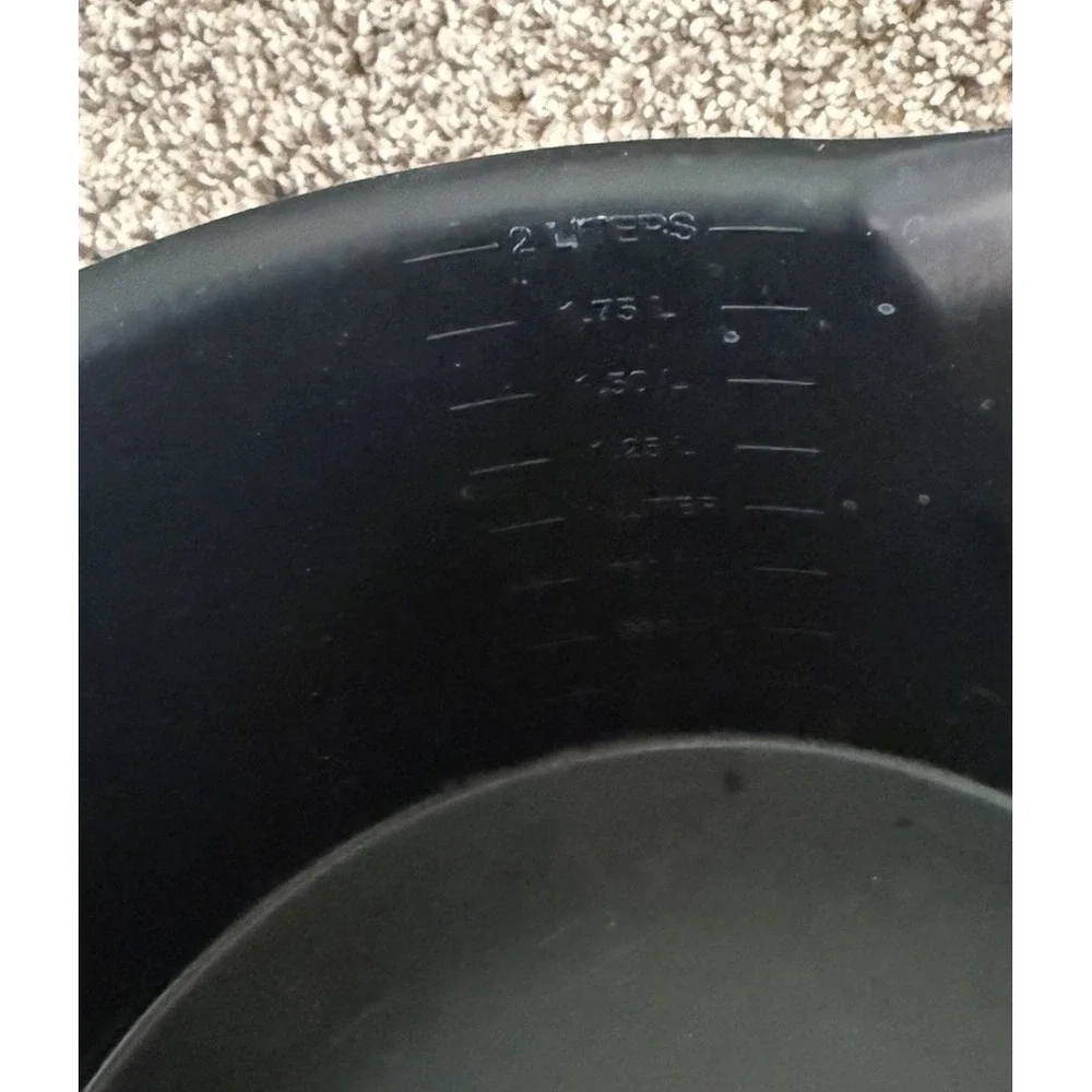 Pampered Chef Micro Cooker Microwave Steamer Large 8 Cup 2 Quart 2778 Black
